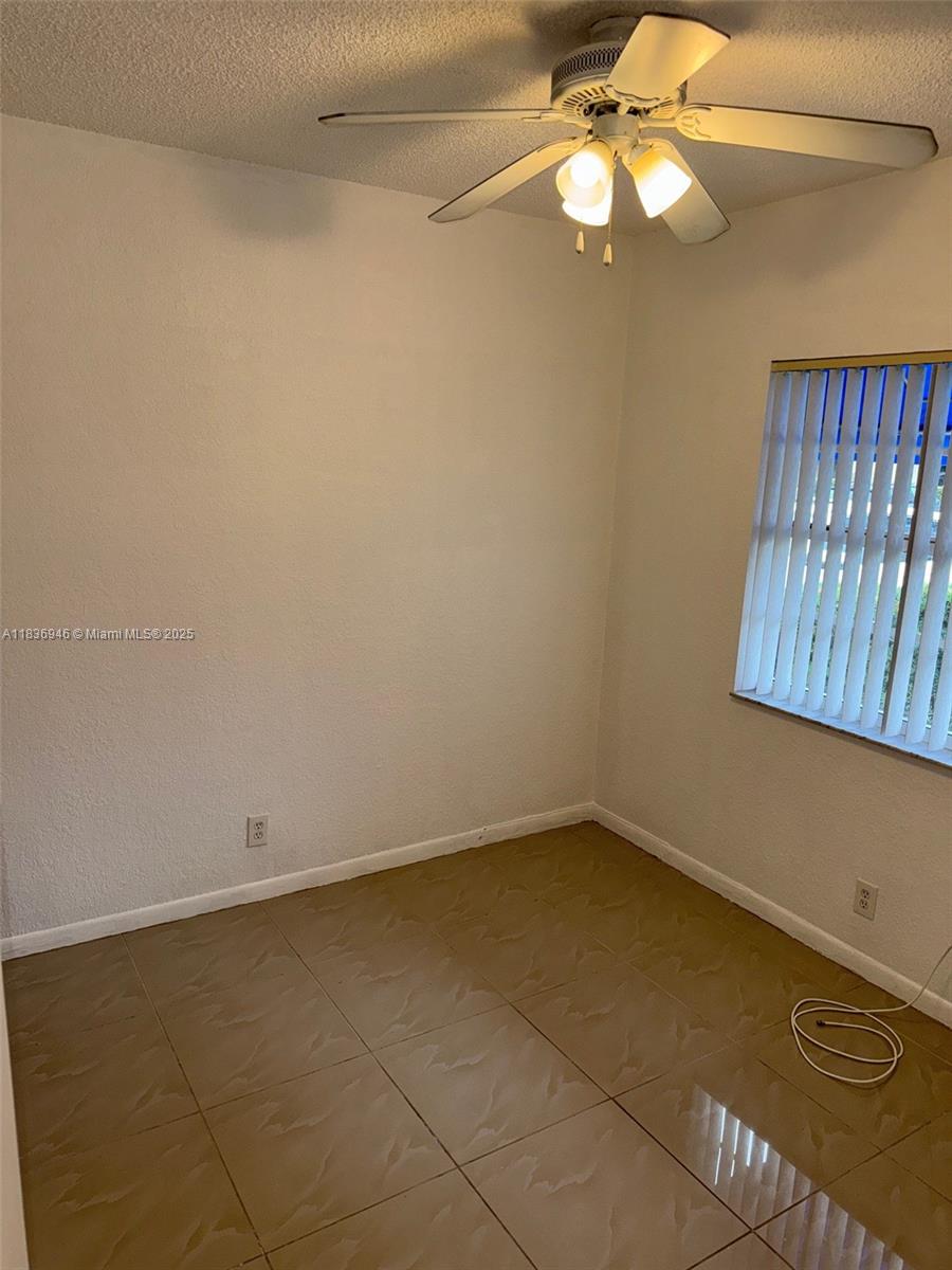 5201 SW 31st Ave 112
