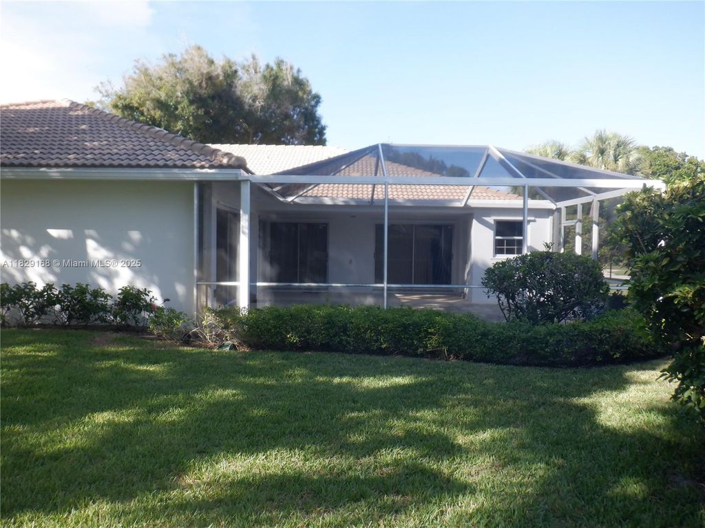 Photo of 5103 Water Oak Ct, Palm Beach Gardens, FL 33410 (MLS # A11829168)