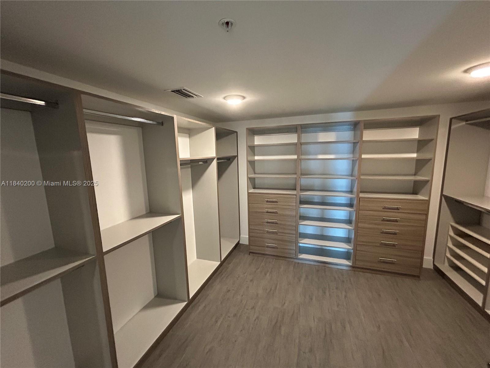 400 SUNNY ISLES CONDO WES - Residential