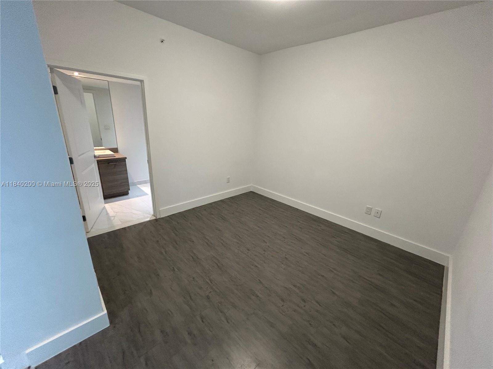 400 SUNNY ISLES CONDO WES - Residential