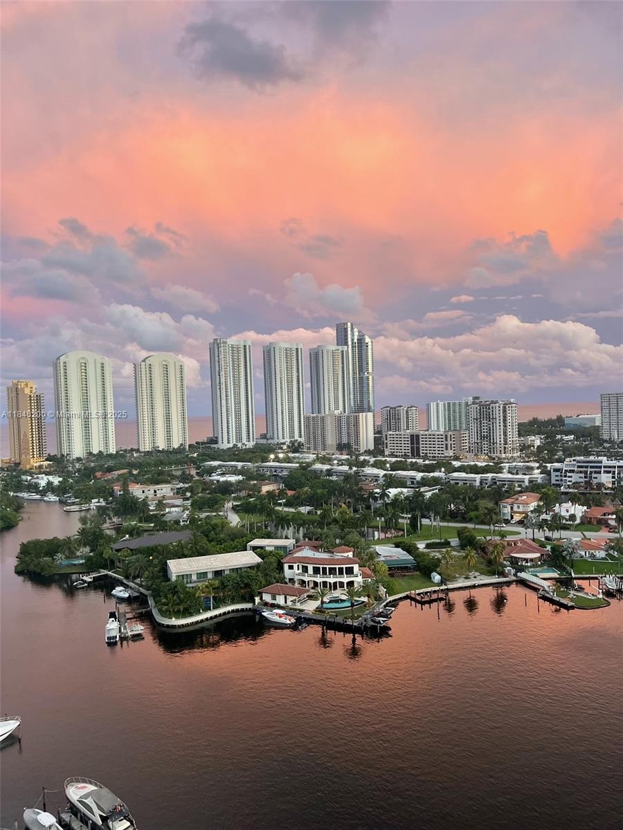 400 Sunny Isles Blvd 2007