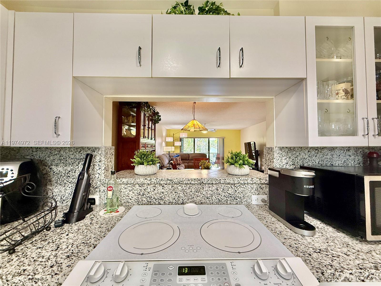 RACQUET CLUB APTS AT BONA - Residential