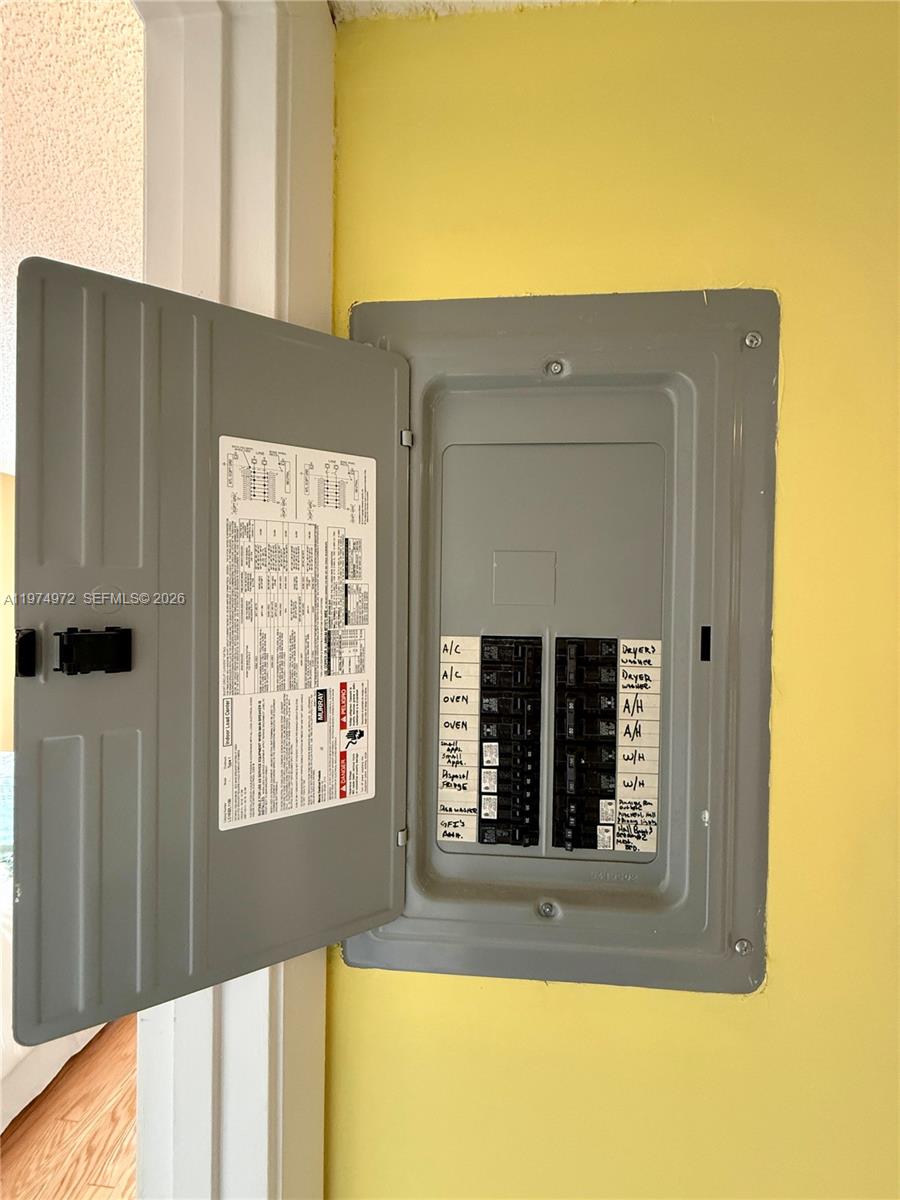 RACQUET CLUB APTS AT BONA - Residential