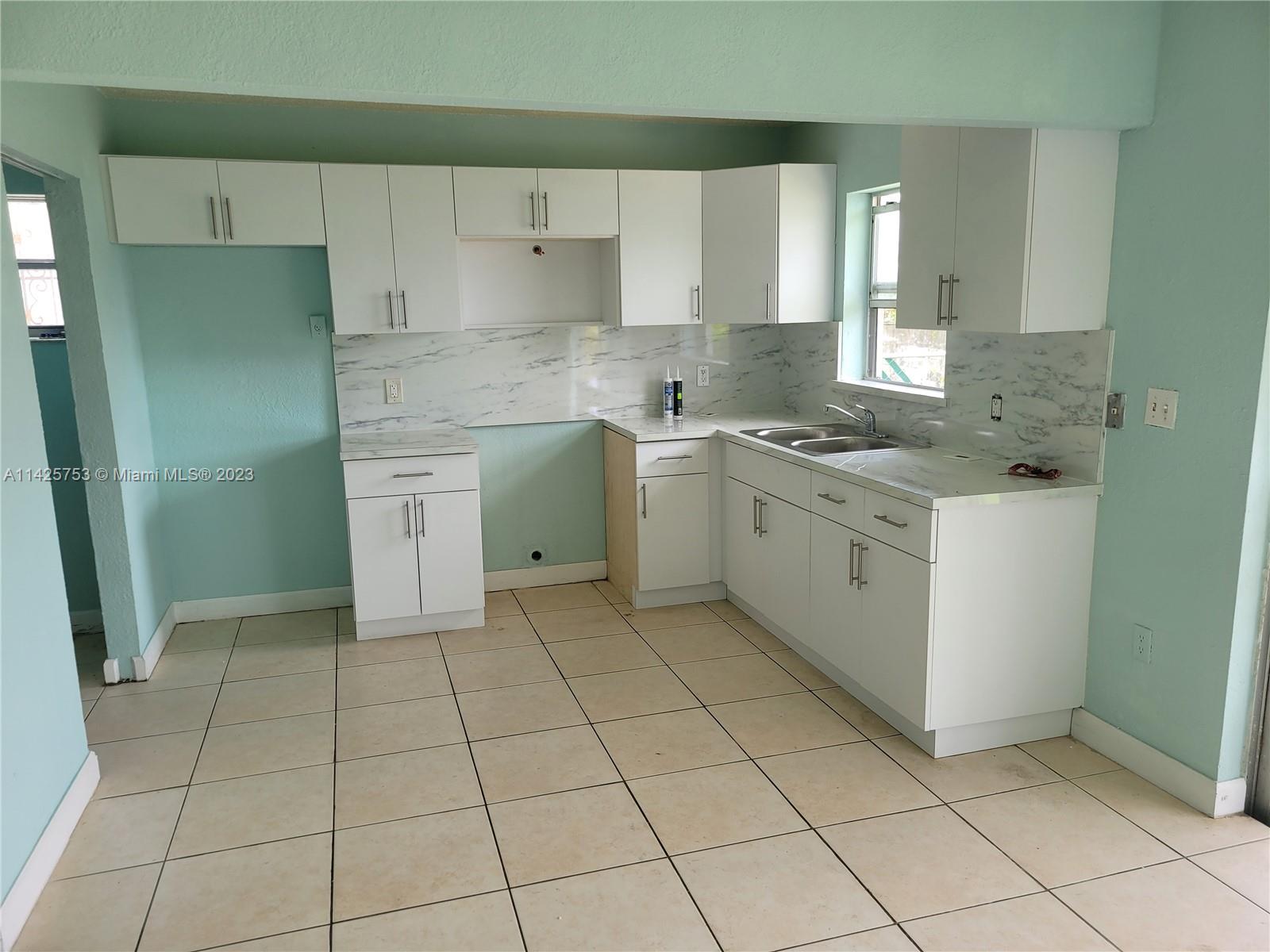 BACK PORTION OF A DUPLEX 3 BEDROOM * 2 BATH WITH LAUNDRY ROOM * OWNER HAS A NO PET POLICY * UNIT HAS OVER 1,300 SQFT * READY TO MOVE IN
