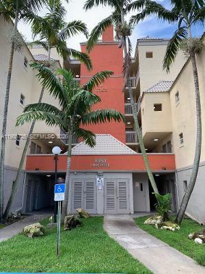 LAS VISTAS AT DORAL CONDO - Residential