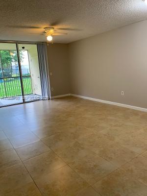 LAS VISTAS AT DORAL CONDO - Residential