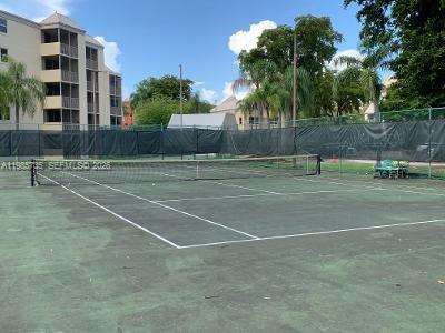 LAS VISTAS AT DORAL CONDO - Residential