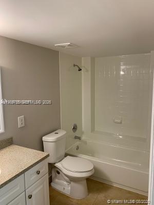 LAS VISTAS AT DORAL CONDO - Residential