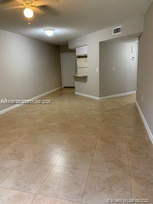 LAS VISTAS AT DORAL CONDO - Residential