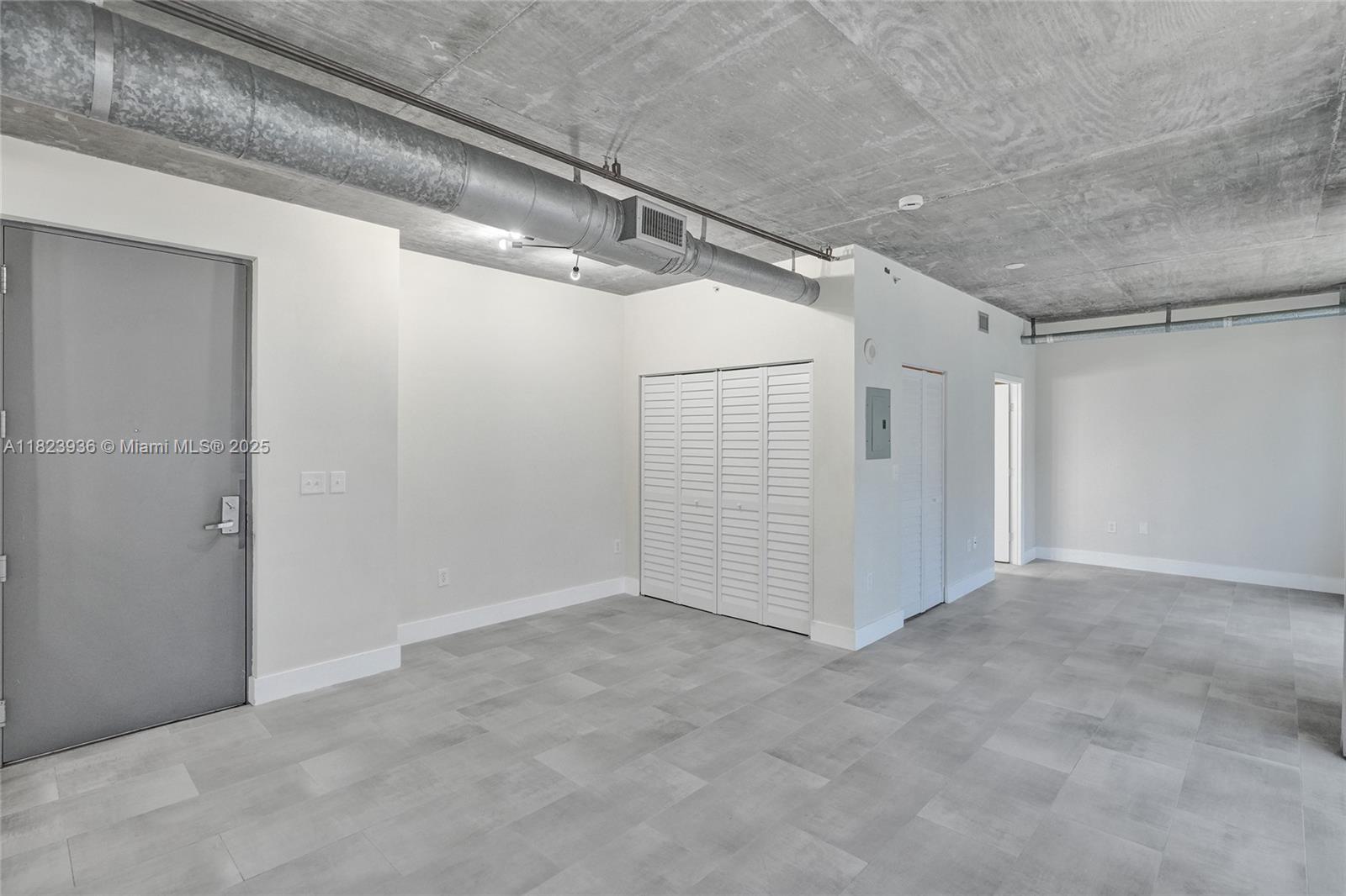 455 NE 25th St 609