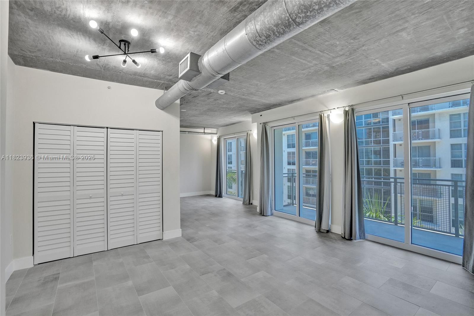455 NE 25th St 609