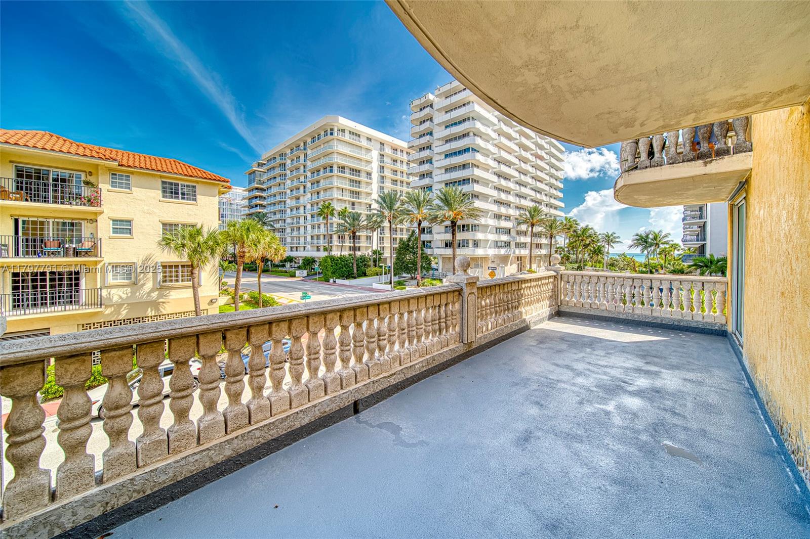 SURFSIDE PALMS CONDO - Residential