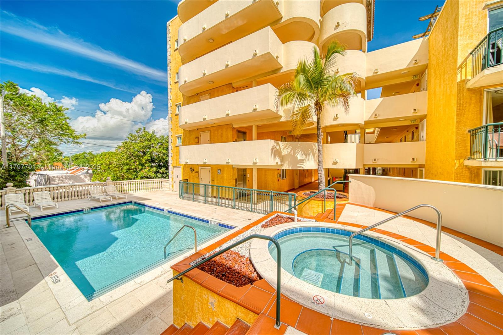 SURFSIDE PALMS CONDO - Residential
