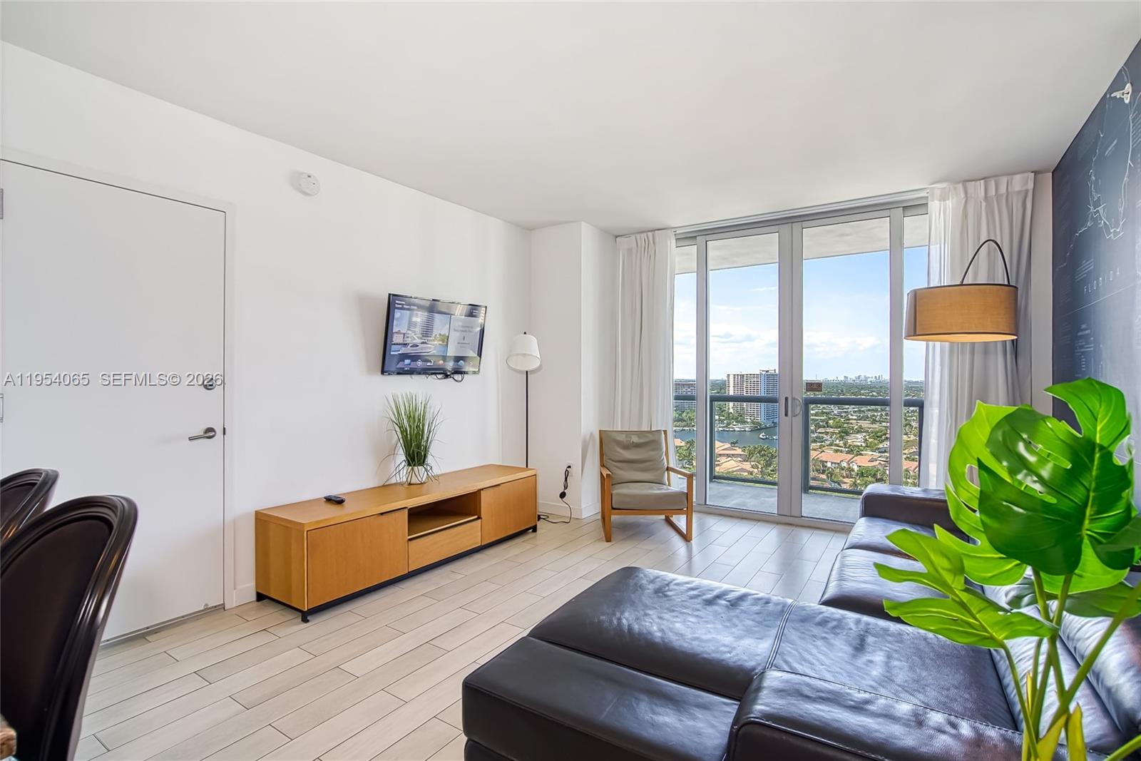 BEACHWALK CONDOMINIUM - Residential