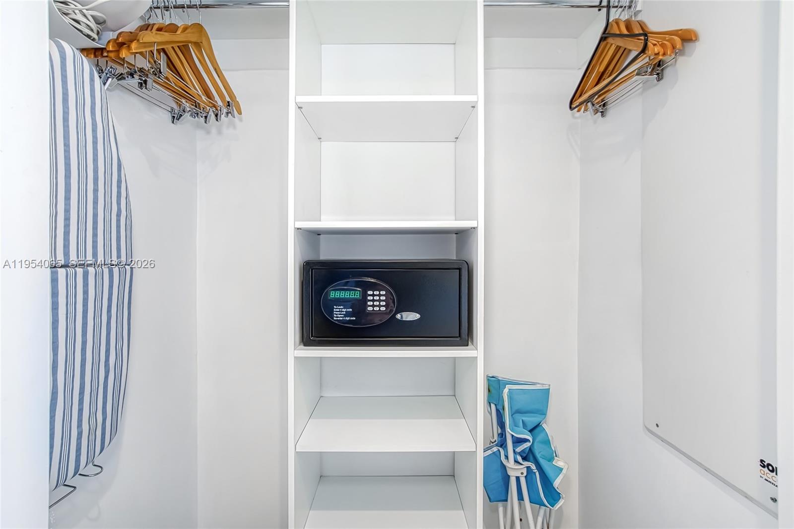 BEACHWALK CONDOMINIUM - Residential