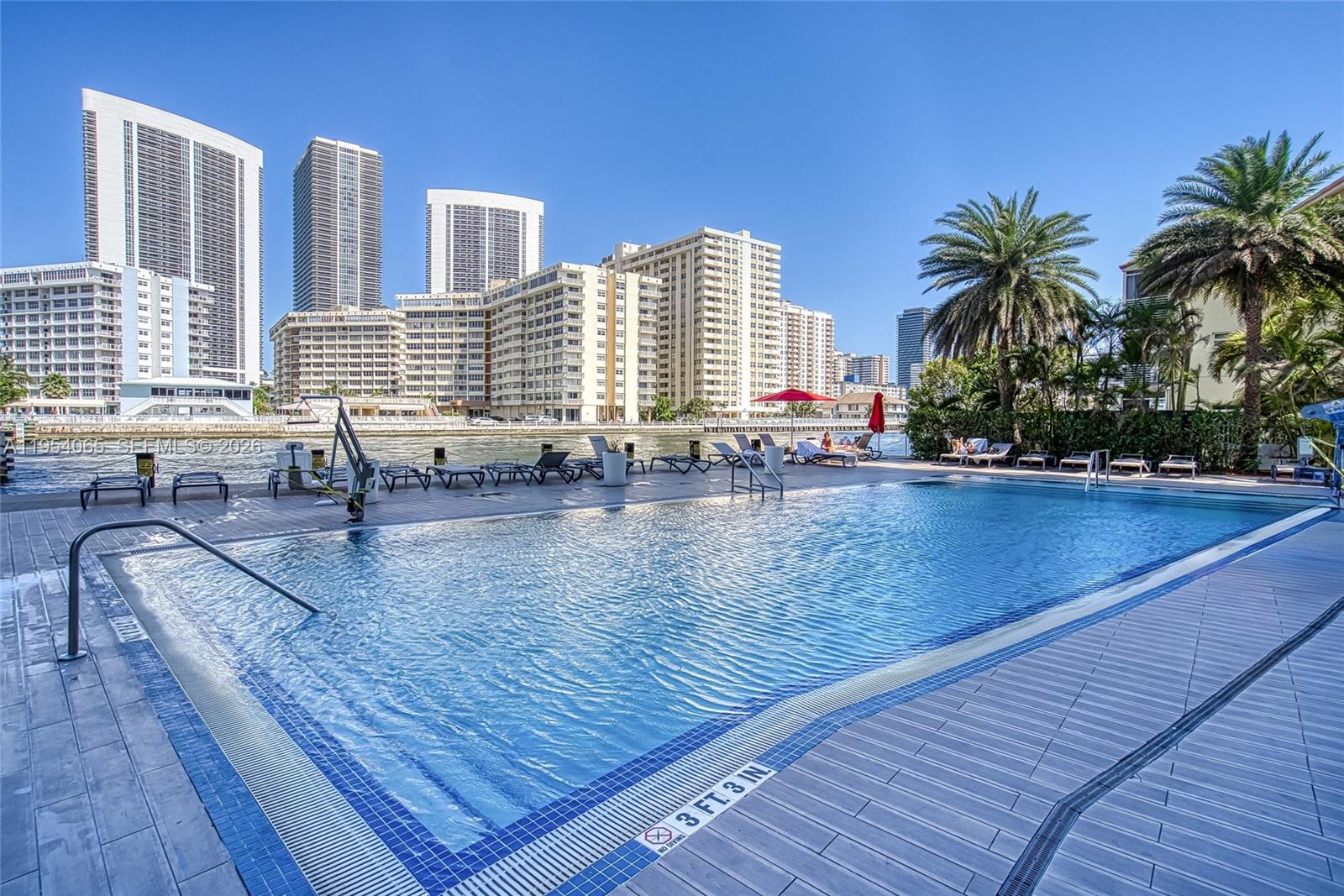 BEACHWALK CONDOMINIUM - Residential