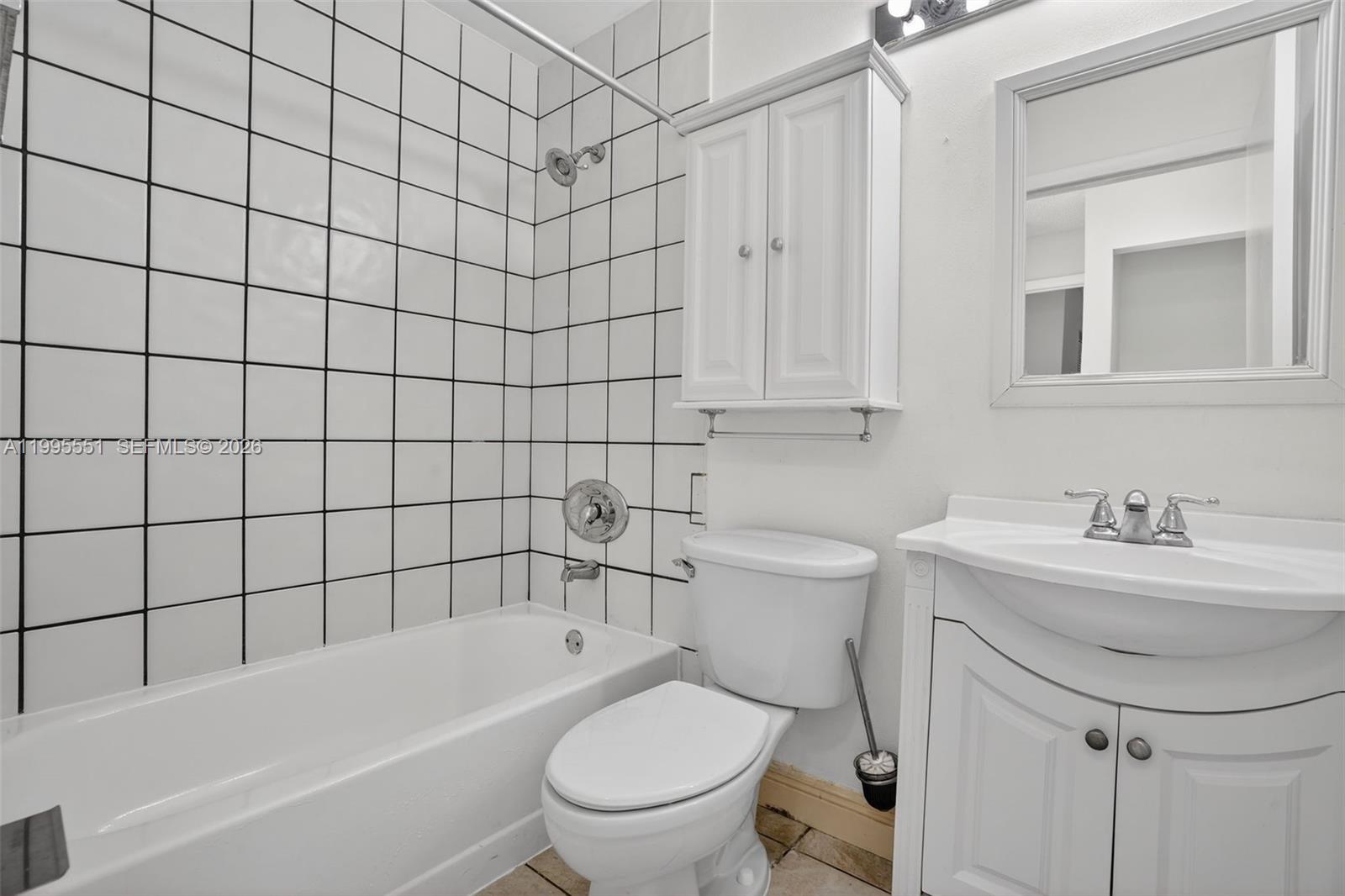 SUNFISH AT THE HAMMOCKS - Residential Lease