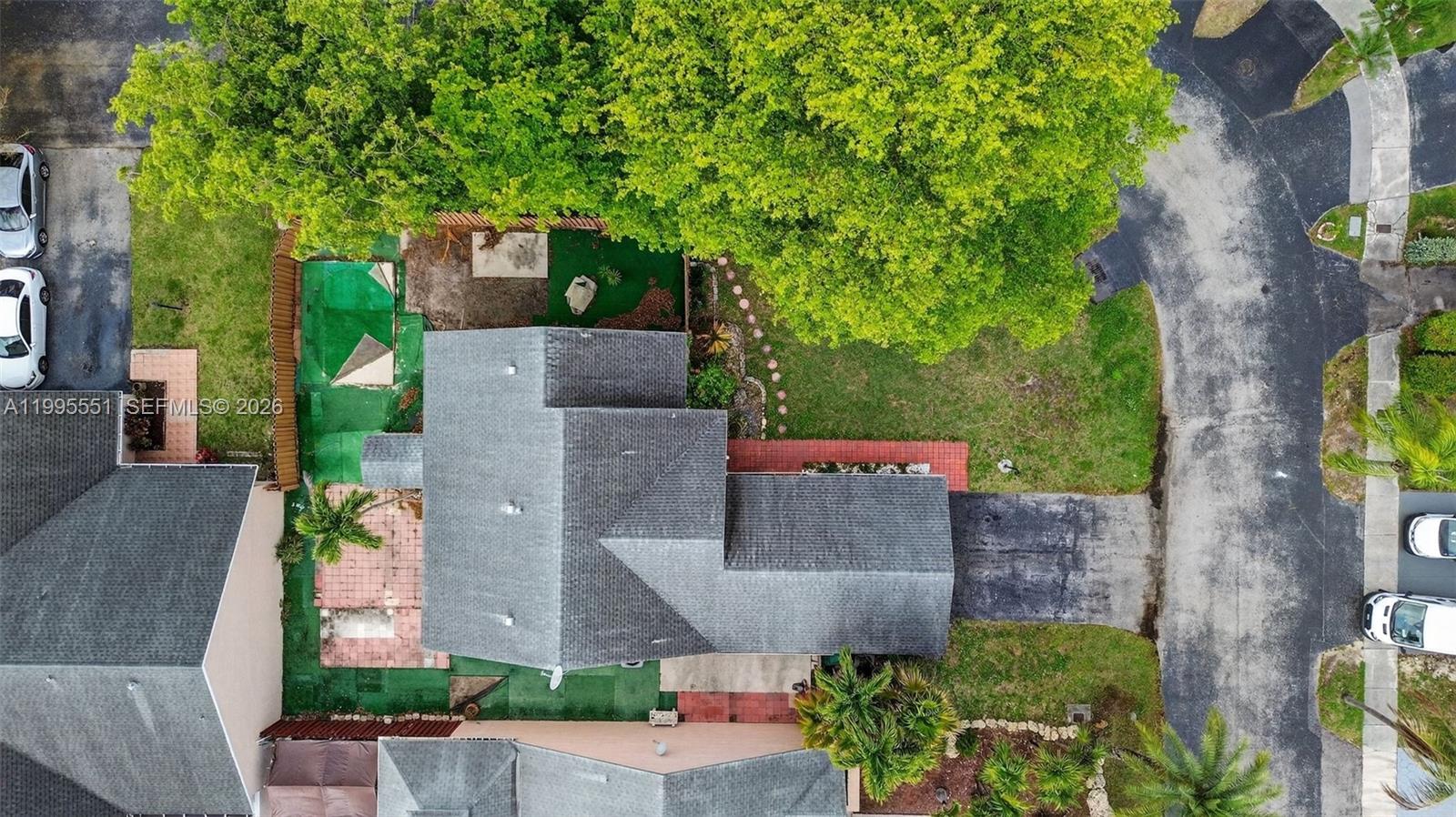 SUNFISH AT THE HAMMOCKS - Residential Lease