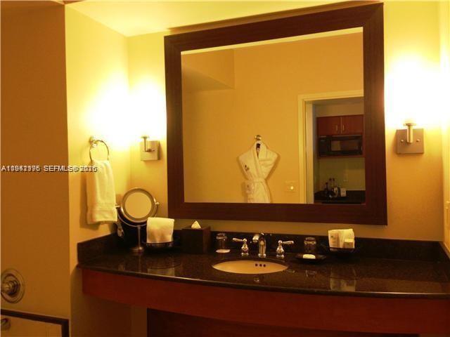 Trump International Beach - Residential