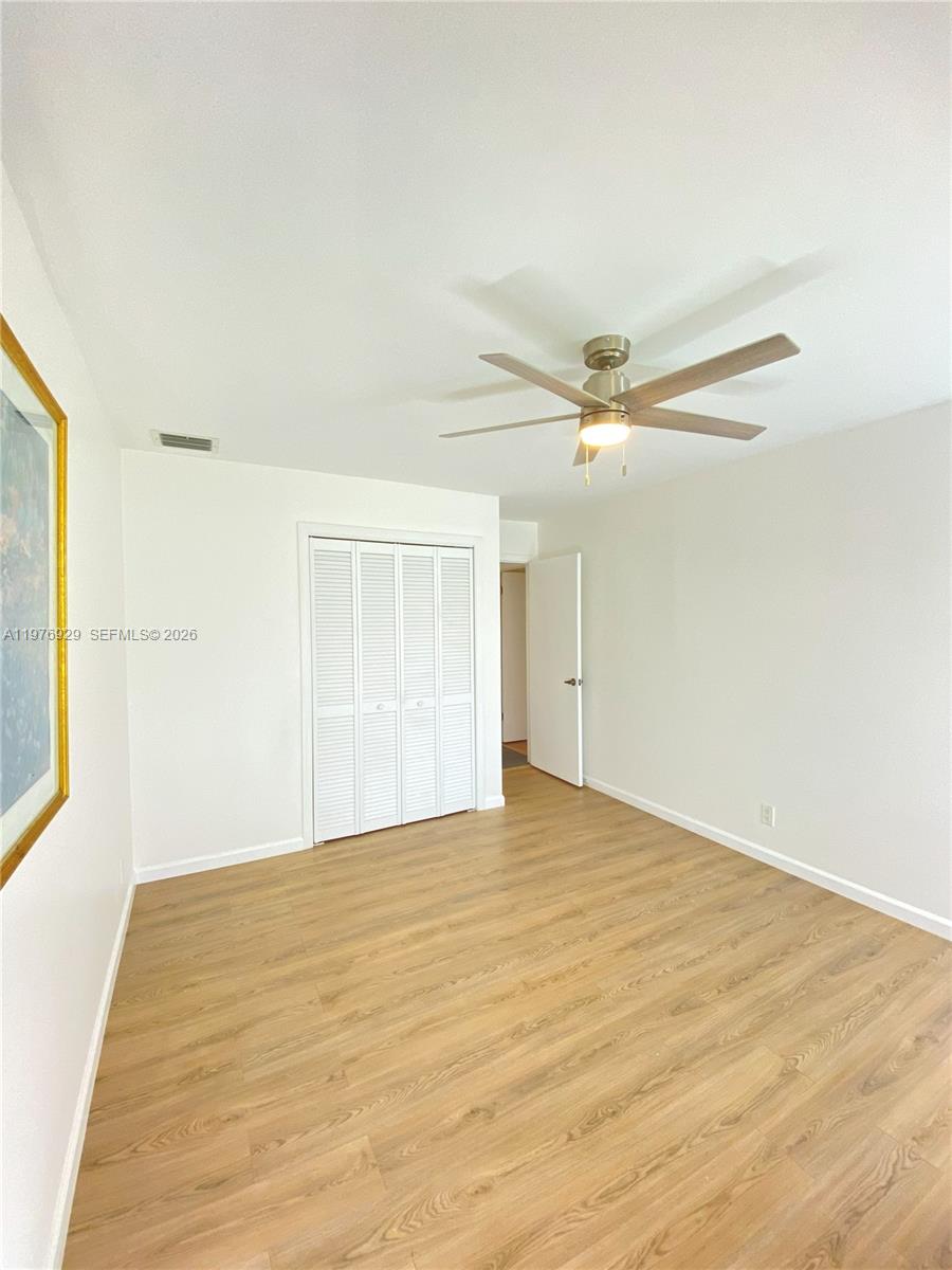 LIMETREE CONDO - Residential