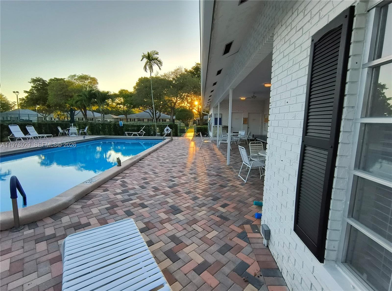 LIMETREE CONDO - Residential