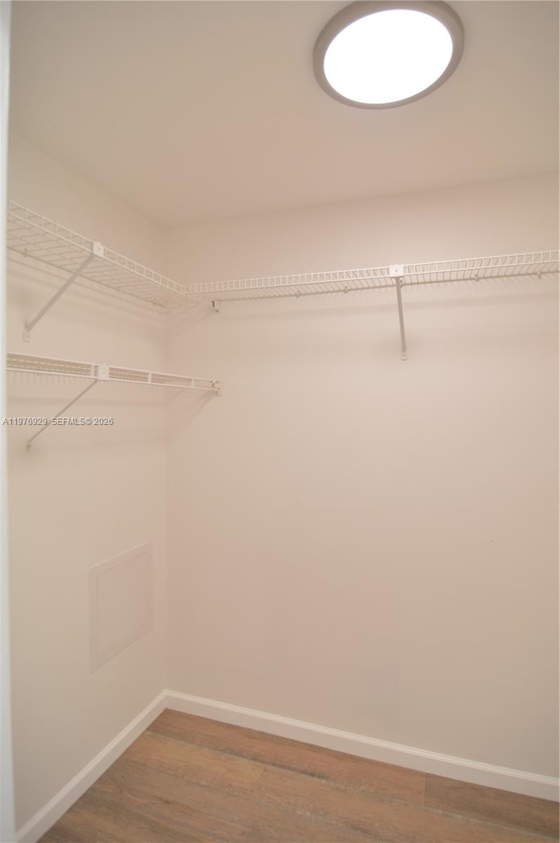 LIMETREE CONDO - Residential