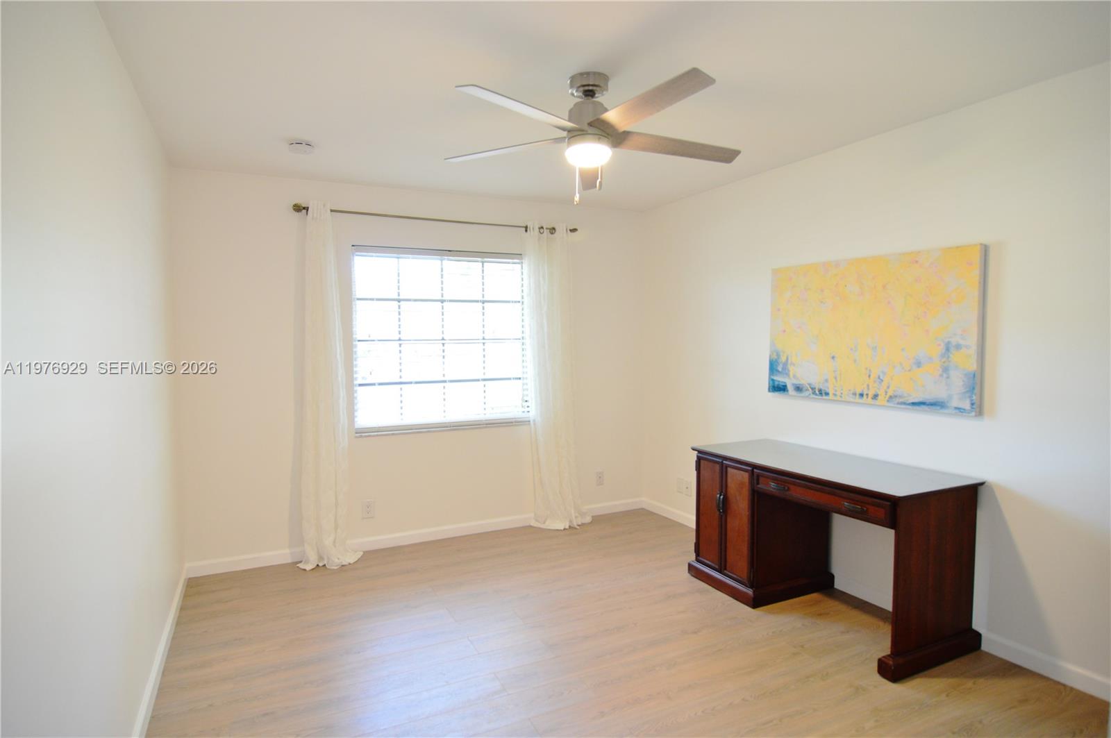 LIMETREE CONDO - Residential