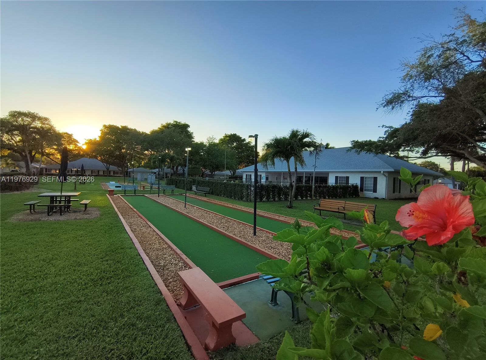 LIMETREE CONDO - Residential