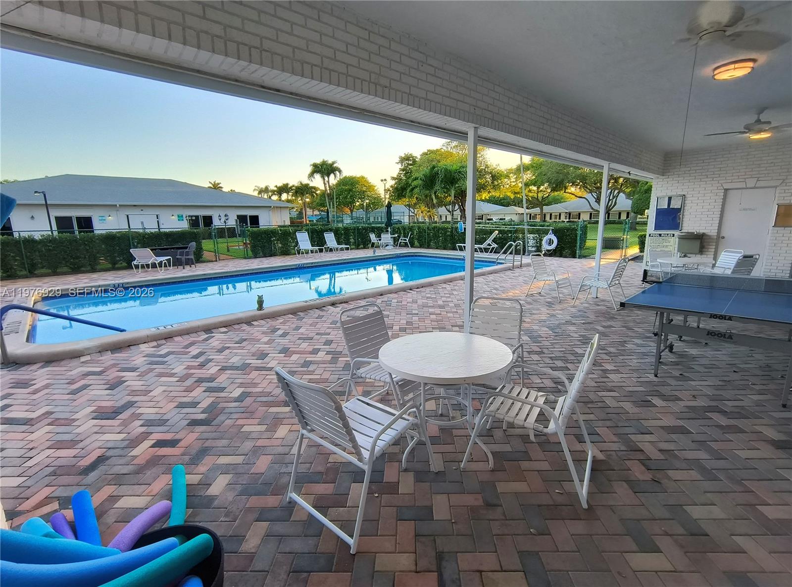 LIMETREE CONDO - Residential