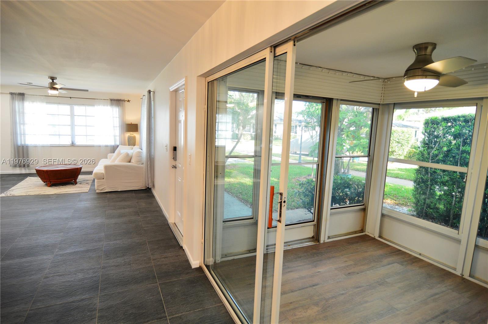 LIMETREE CONDO - Residential