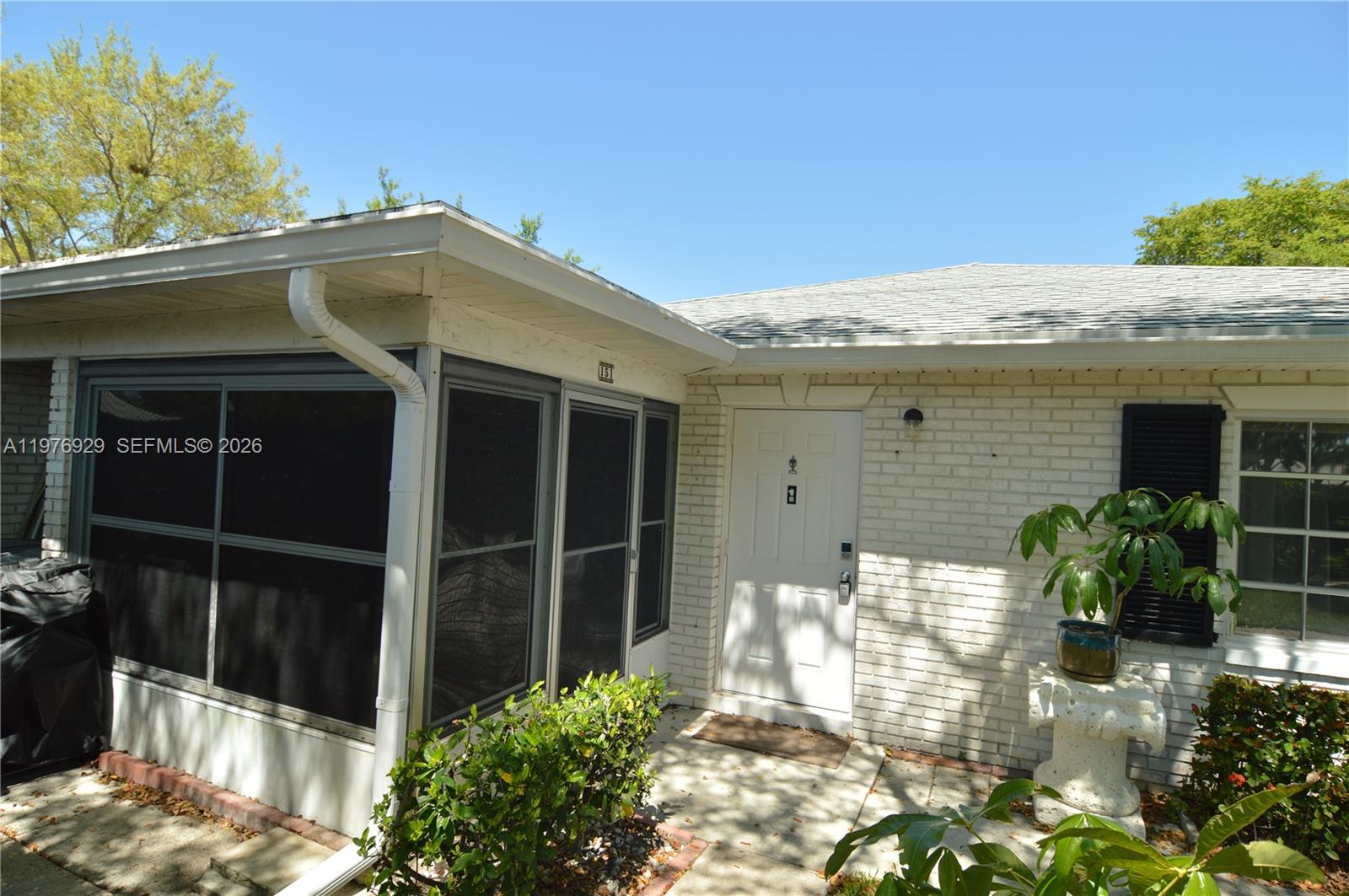 LIMETREE CONDO - Residential