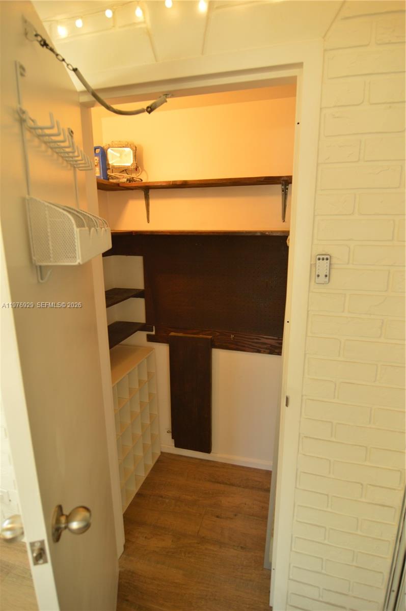 LIMETREE CONDO - Residential