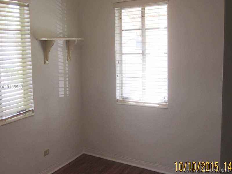 COUNTRY CLUB EST SEC 2 - Residential Lease