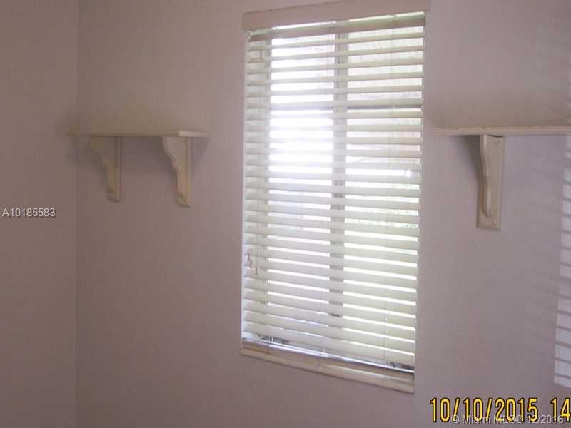 COUNTRY CLUB EST SEC 2 - Residential Lease