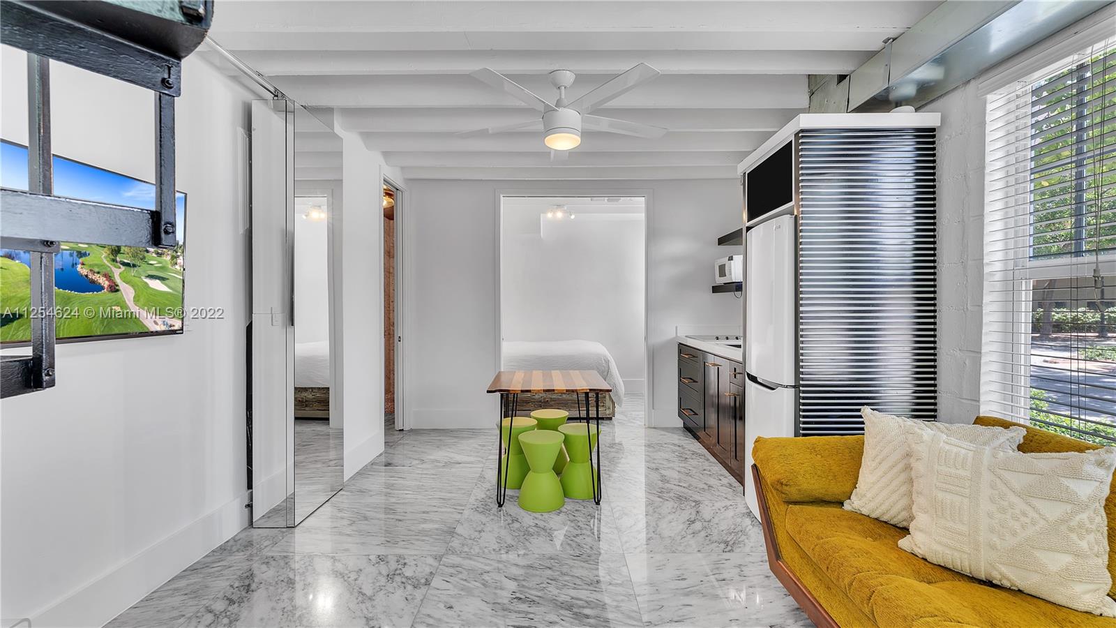 ALL CORNERS CONDO - Residential Lease