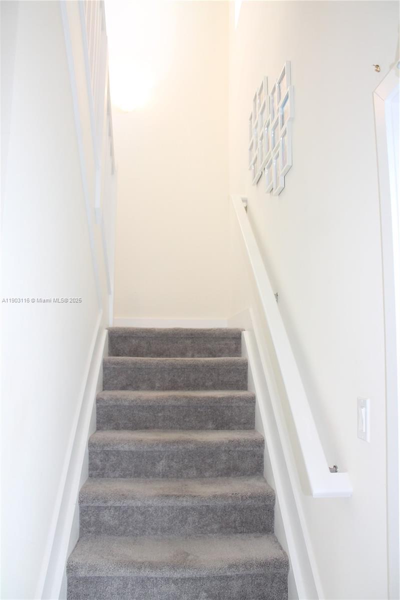 URBANA AT RESIDENCES - Residential