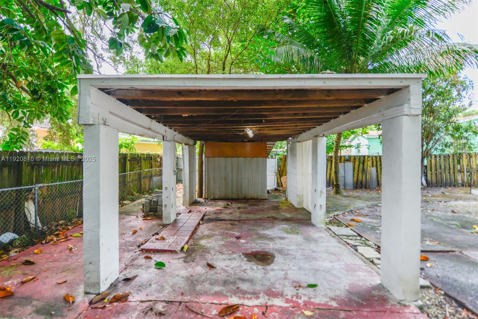 N MIAMI ESTATES - Residential Lease