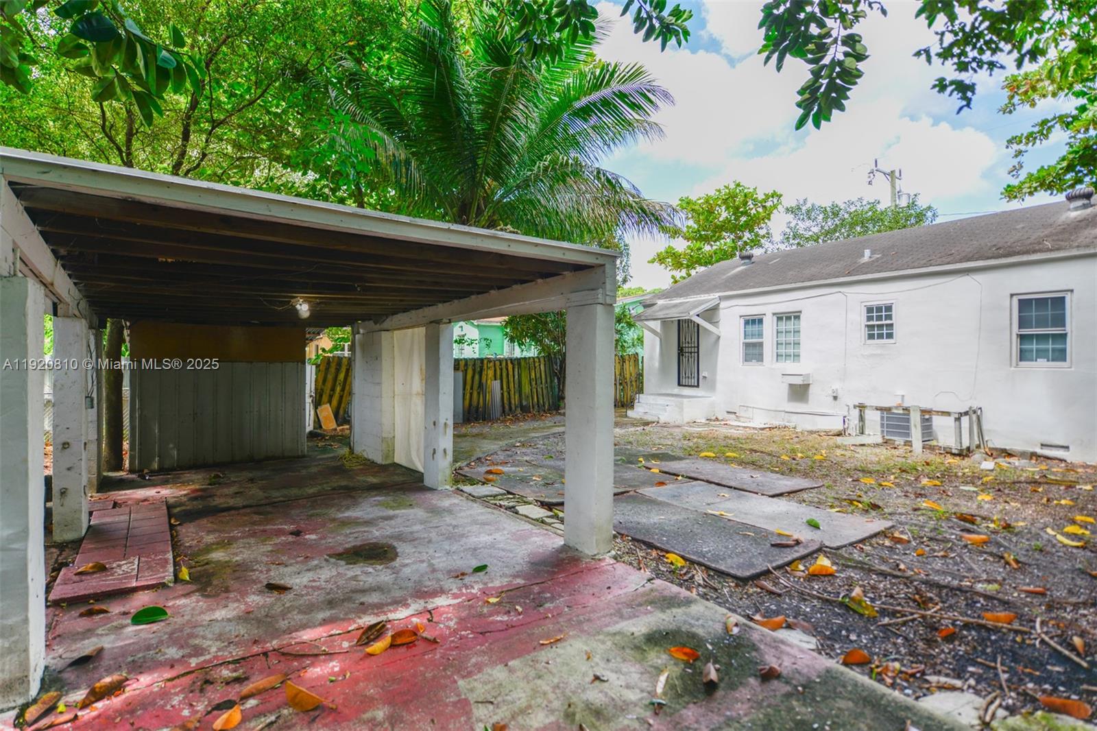 N MIAMI ESTATES - Residential Lease