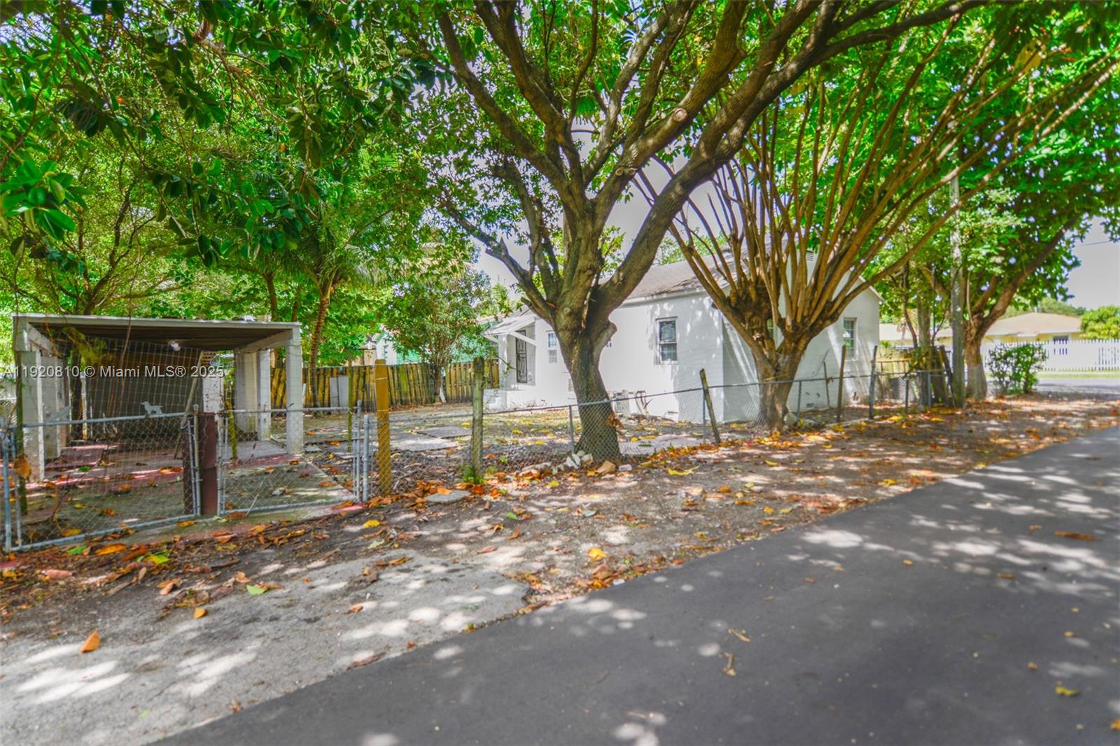 N MIAMI ESTATES - Residential Lease