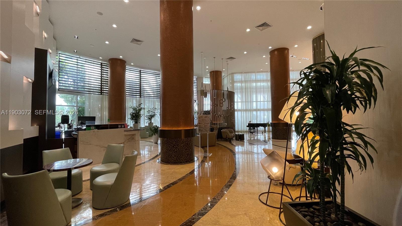 TRUMP INTERNATIONAL SONES - Residential