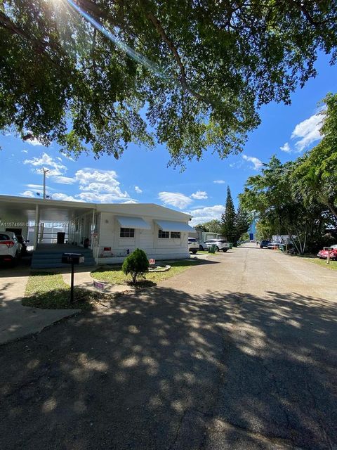 A home in Davie