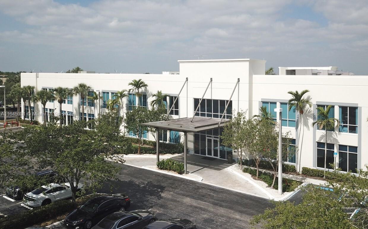 For lease: Executive office on the 2nd floor for $2,300 per month. All Inclusive.
Chelsea Plaza II is a two-story office building at 2010 NW 150th Ave in Pembroke Pines, FL. This property offers 45,997 square feet of versatile commercial space, including private offices, open workstations, conference rooms, and break areas. The second floor, accessible via elevator or stairs, features more private offices, workstations, and a large conference room. The property includes ample parking for employees and clients, with well-maintained landscaping and outdoor reflective areas.