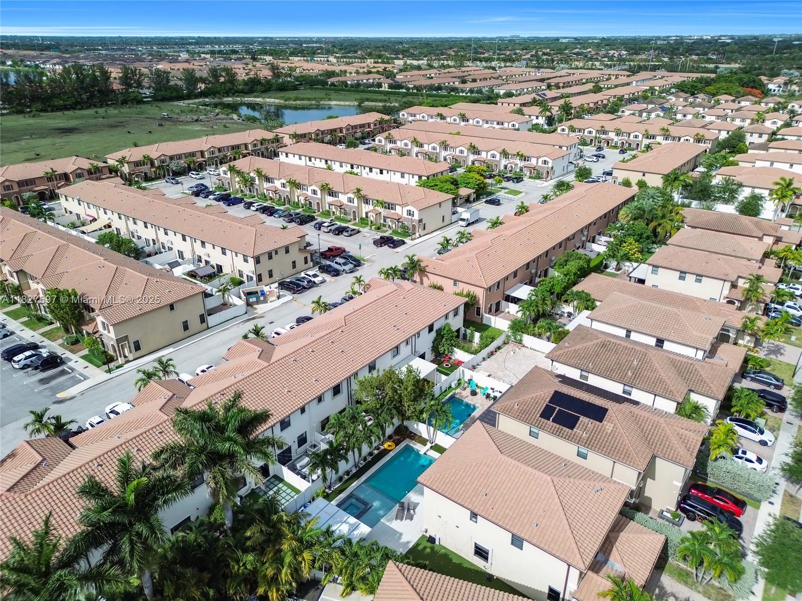 BELLAGIO VILLAS - Residential