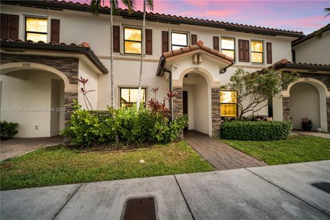 3574 W 88th Ter Hialeah FL 33018