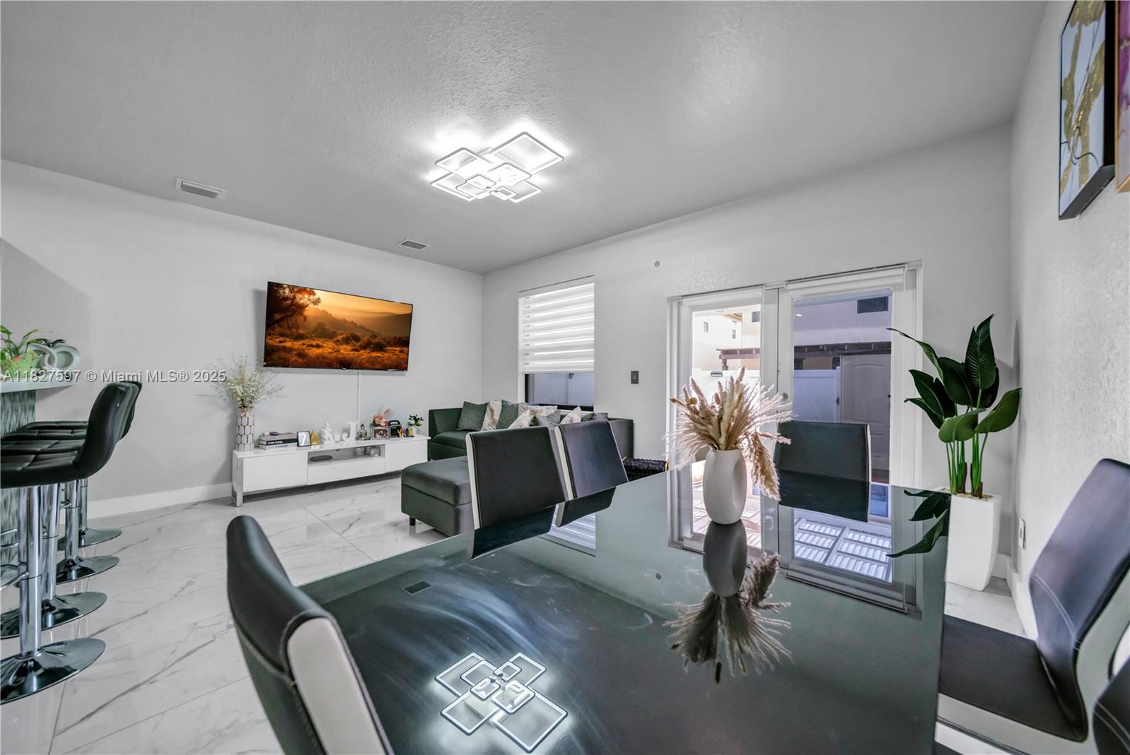 BELLAGIO VILLAS - Residential