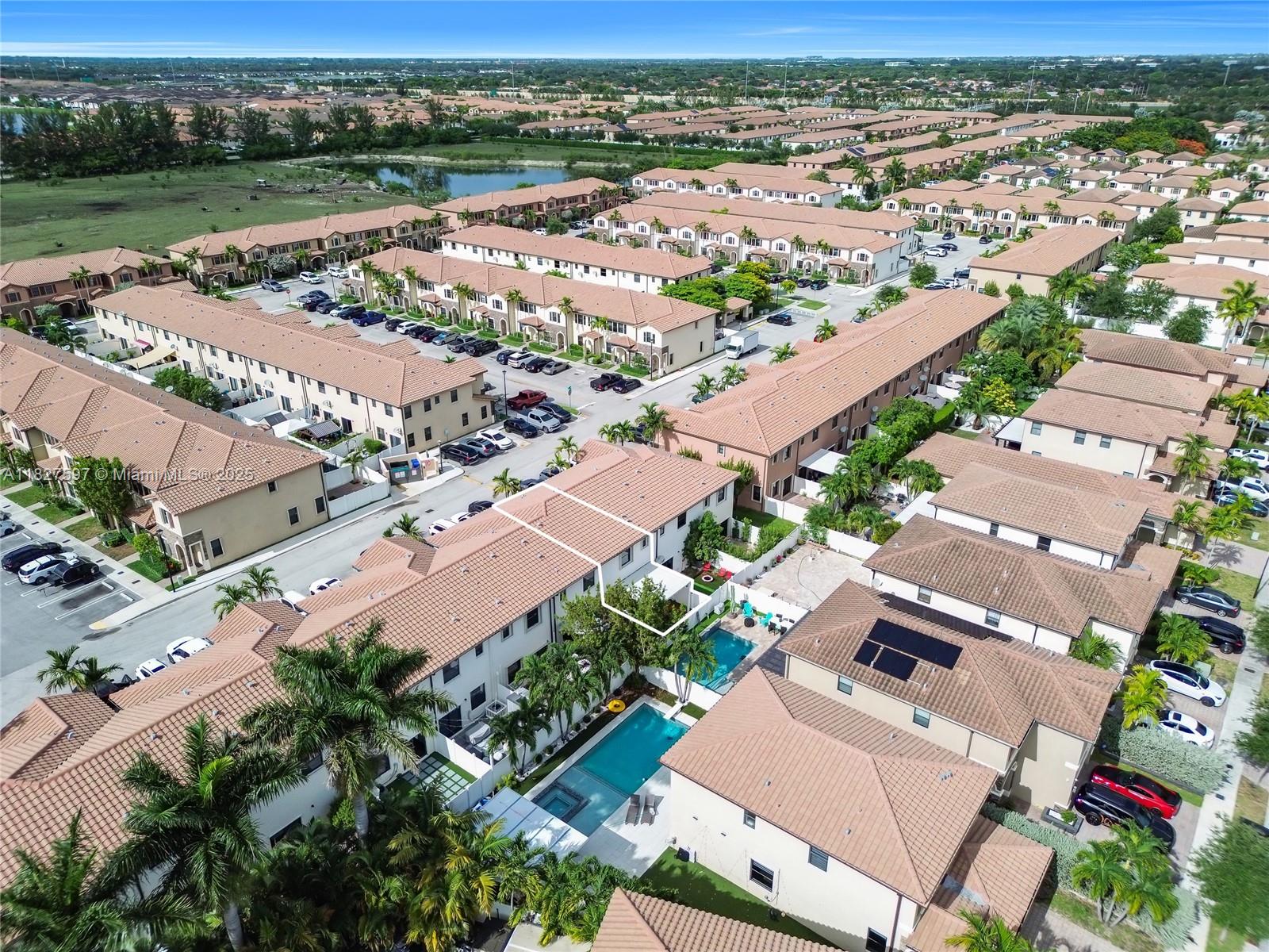 BELLAGIO VILLAS - Residential