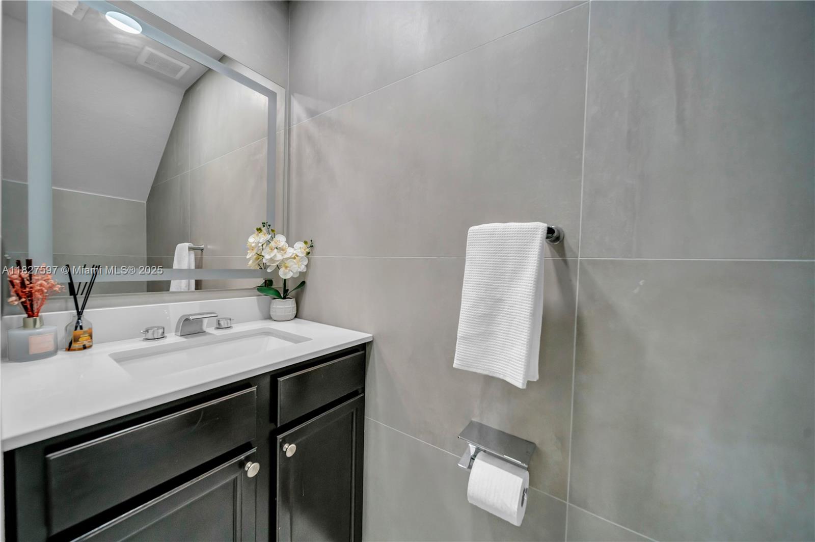 BELLAGIO VILLAS - Residential