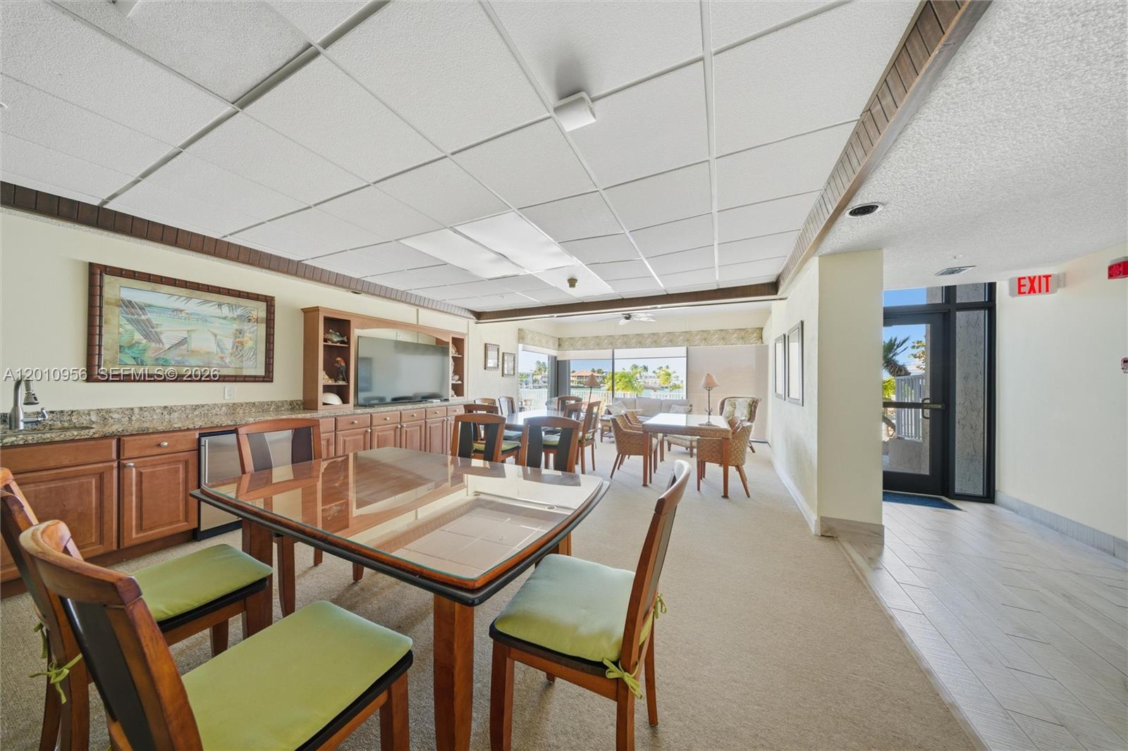 COCO PLUM BEACH - Residential