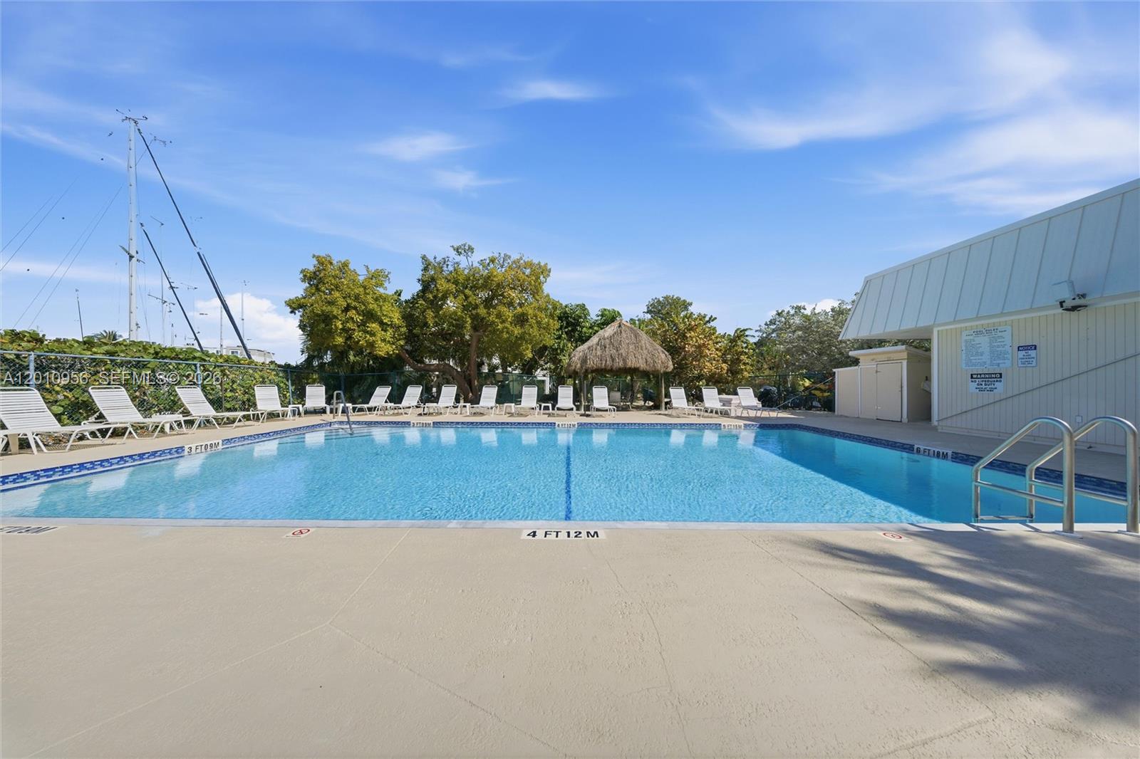 COCO PLUM BEACH - Residential