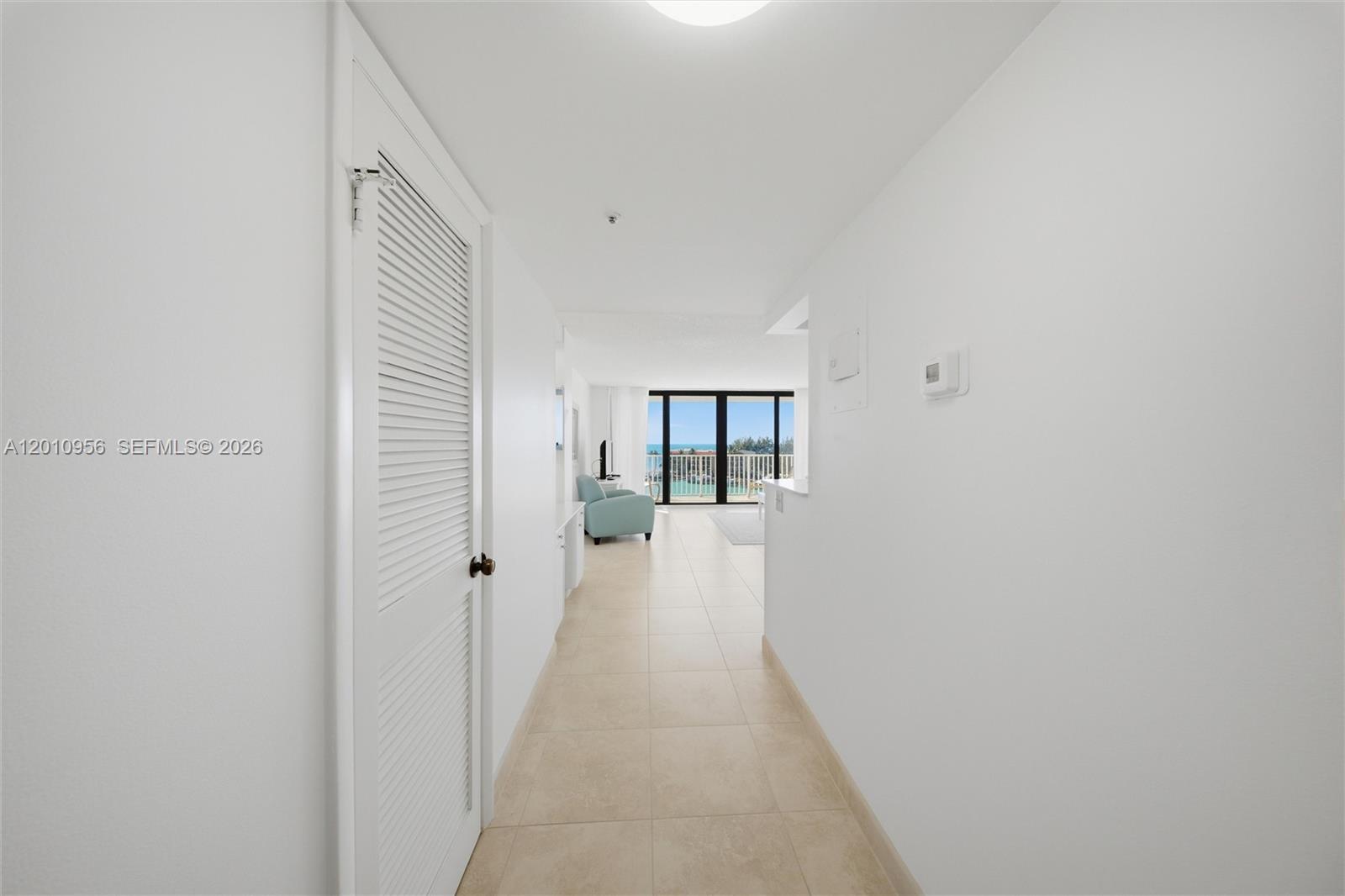 COCO PLUM BEACH - Residential